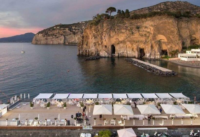 مبيت وإفطار Baia Della Serenità