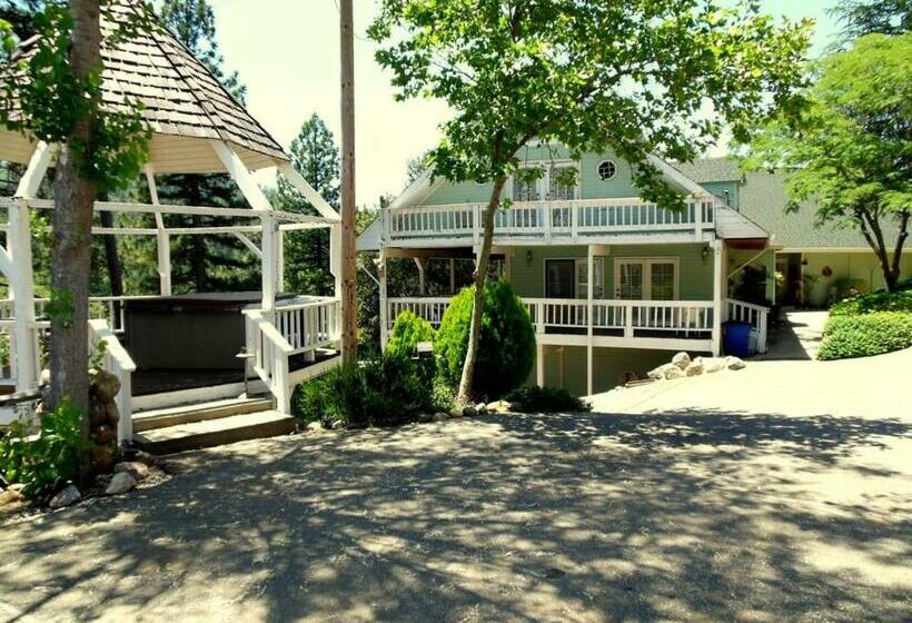 민박 Berkshire Inn