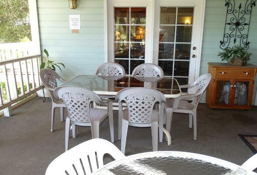 민박 Berkshire Inn