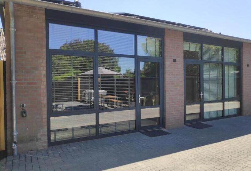 ベッドアンドブレックファースト Bij Ons  Niek