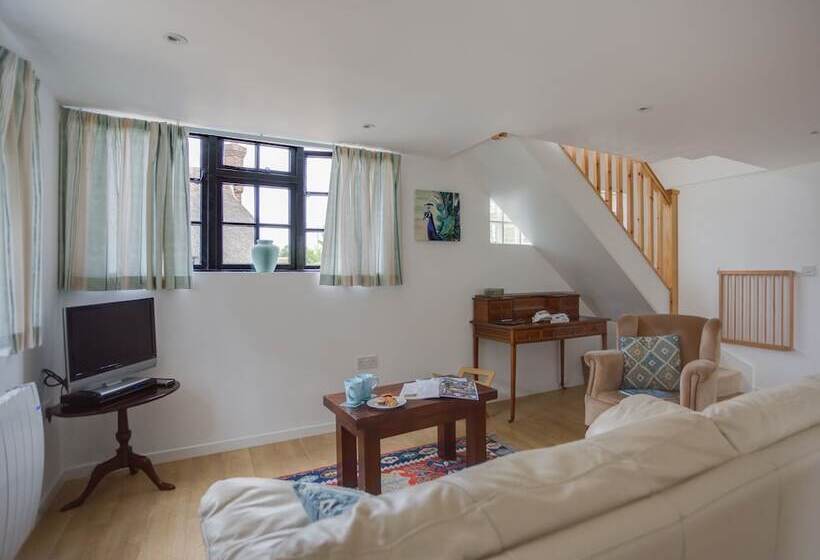 مبيت وإفطار Guest Suite At 31 Little England