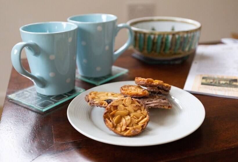 مبيت وإفطار Guest Suite At 31 Little England