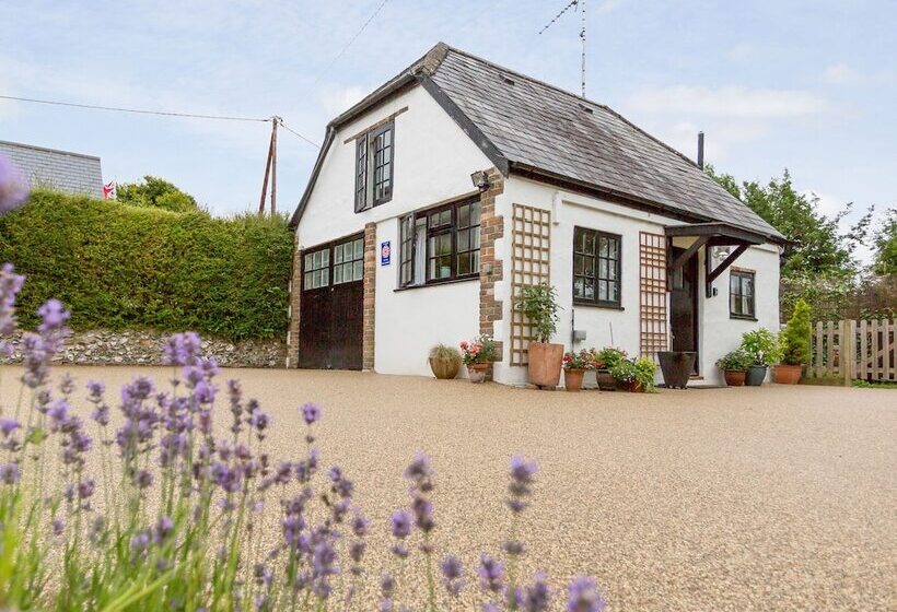 مبيت وإفطار Guest Suite At 31 Little England