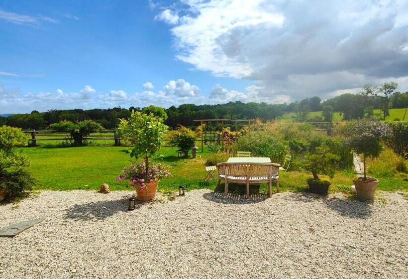 Bed and Breakfast L Herbe Aux Vaches