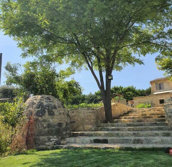 مبيت وإفطار Locations Insolites Vie En Plein Air Cabane Et Tipi Bastide Bellugue Maison D Hôtes Reseau Bienvenue