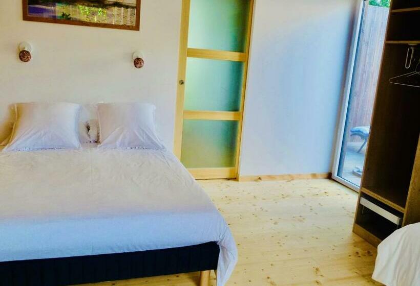 تختخواب و صبحانه La Miellerie