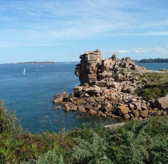 تختخواب و صبحانه La Miellerie