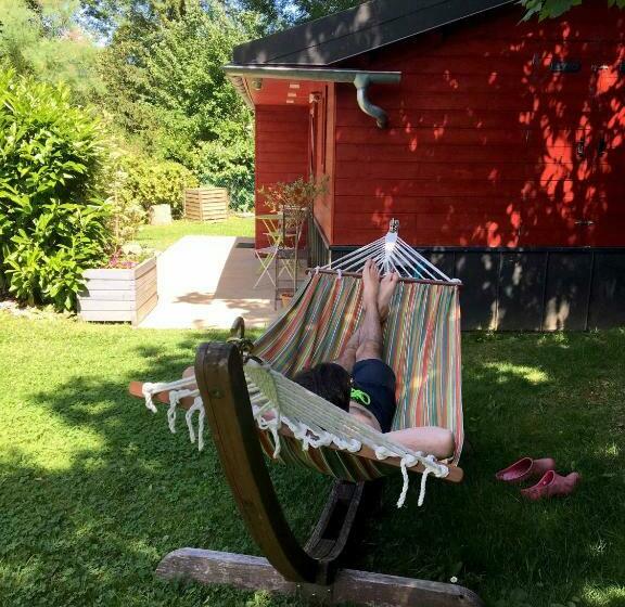 تختخواب و صبحانه Le Cabanon De Chessy