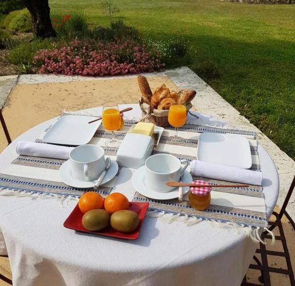 مبيت وإفطار Les Néfliers Chambre D Hôtes