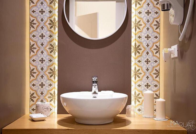 צימר Marla S Boutique Rooms