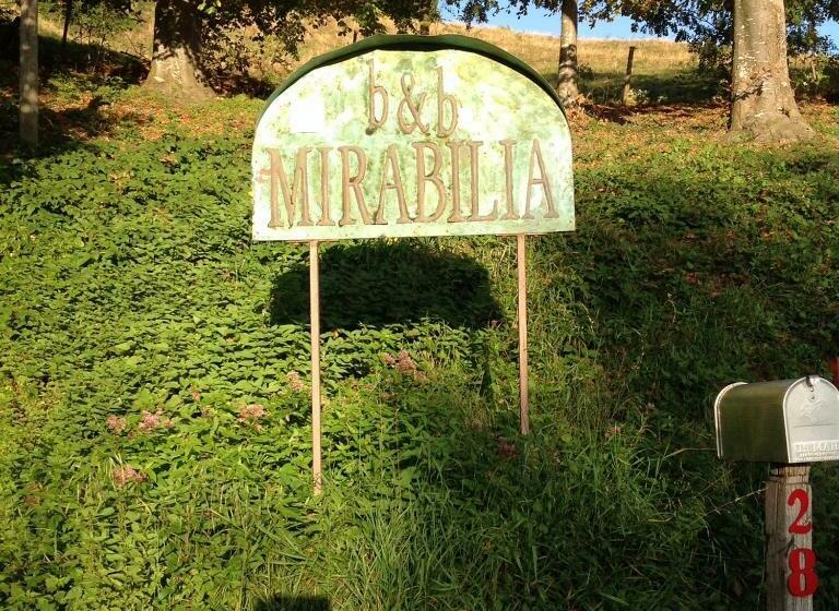 민박 Mirabilia