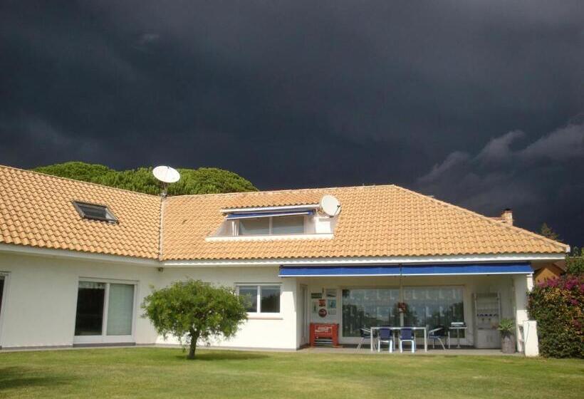 Bed and Breakfast Palm Maresme Suite With Bathroom And Living Room And Terrasse With Ocean Views In A Private Villa