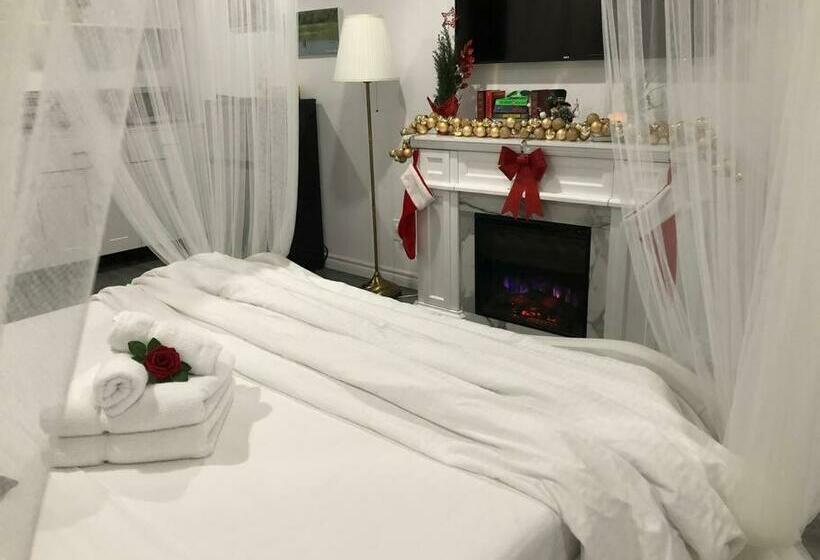 مبيت وإفطار Pinery Bijou Suite