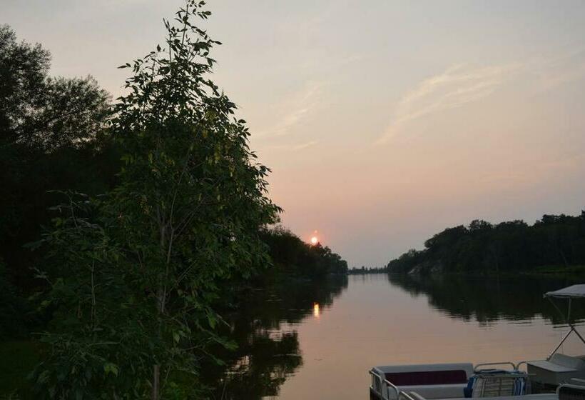 مبيت وإفطار Pinery Bijou Suite