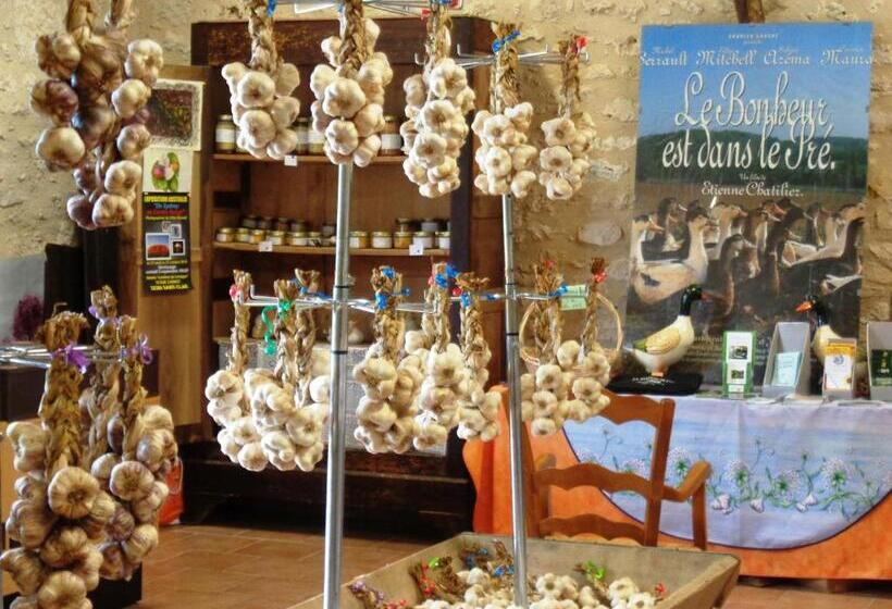 مبيت وإفطار Presbytère D Arpentian