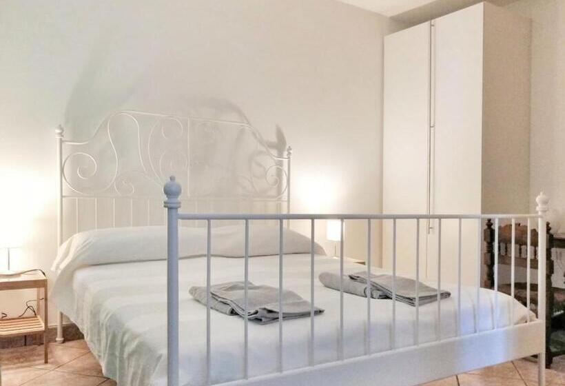 مبيت وإفطار Villa Belvedere Langhe