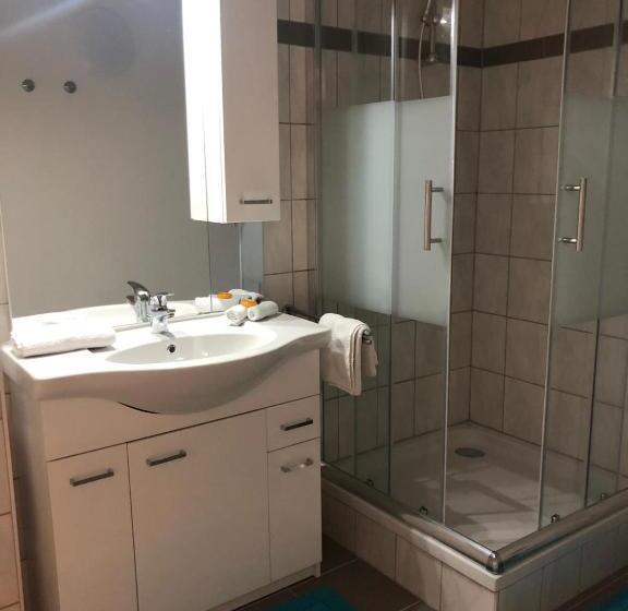 בית מלון כפרי Fremdenzimmer& Appartementhaus Blassnig