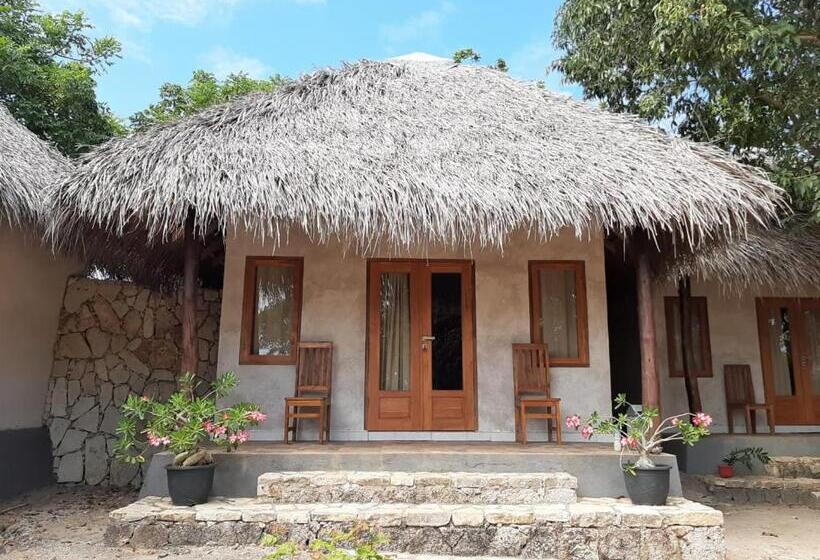 Отель Mulia Bungalows