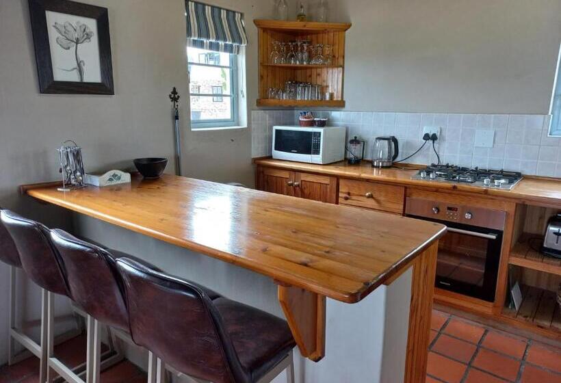 بنسيون Abalone Guesthouse