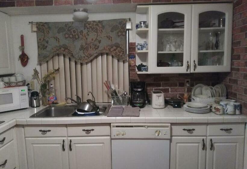 بنسيون Bon Soleil Stadium Guesthome