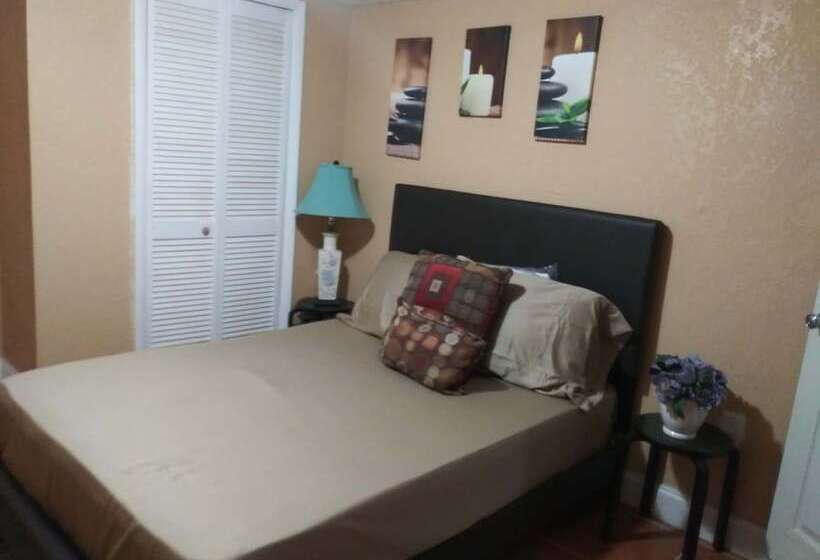 بنسيون Bon Soleil Stadium Guesthome