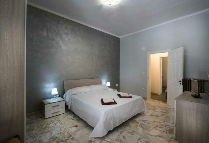 פנסיון Dimora Varchi