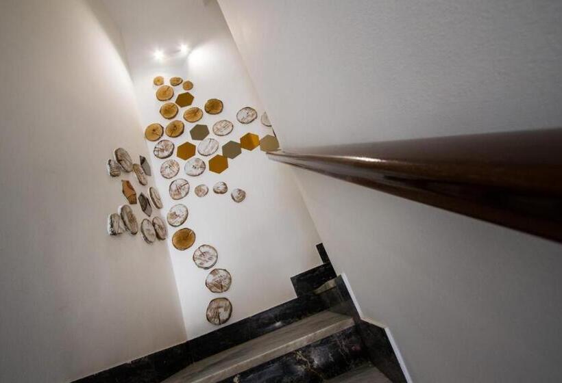 פנסיון Dimora Varchi