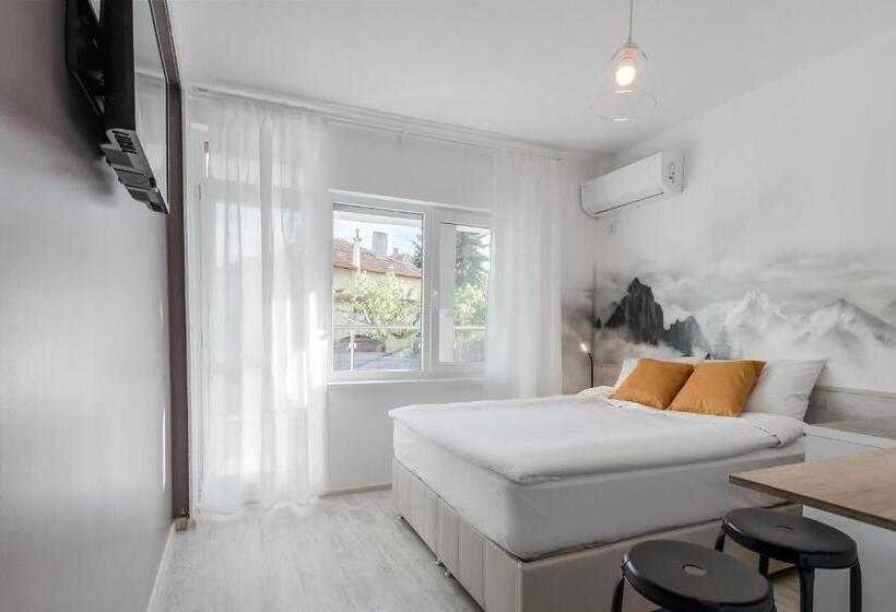 بنسيون Gramada Guest House