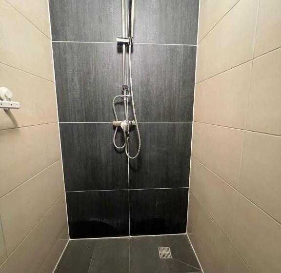 پانسیون Kiez Box Twentyforseven Private Room