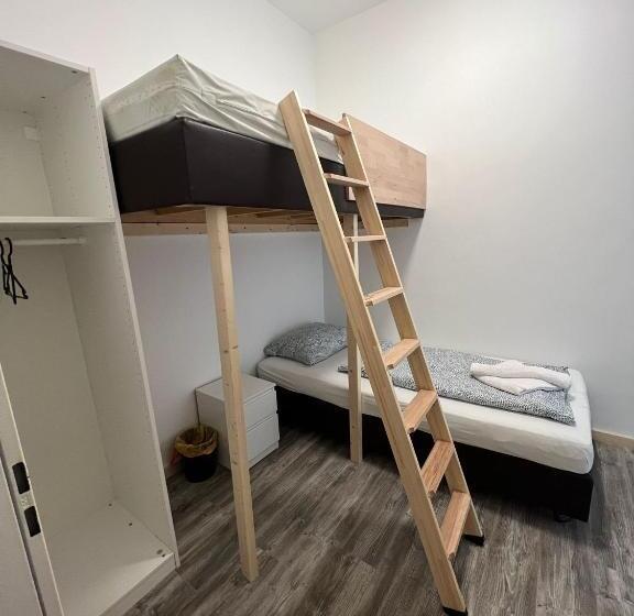 پانسیون Kiez Box Twentyforseven Private Room