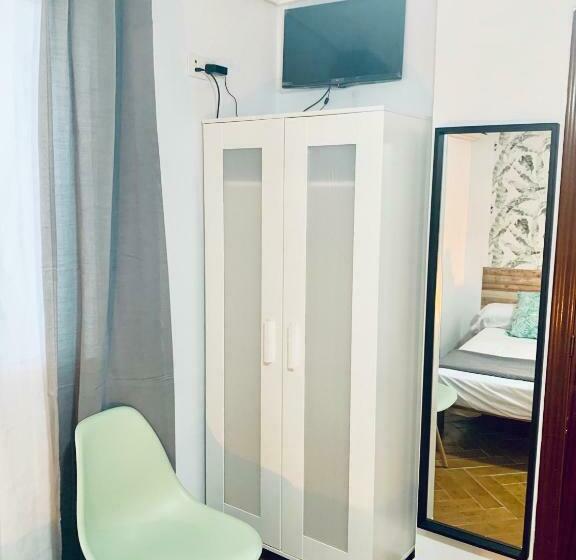 Pensión La Florida 19