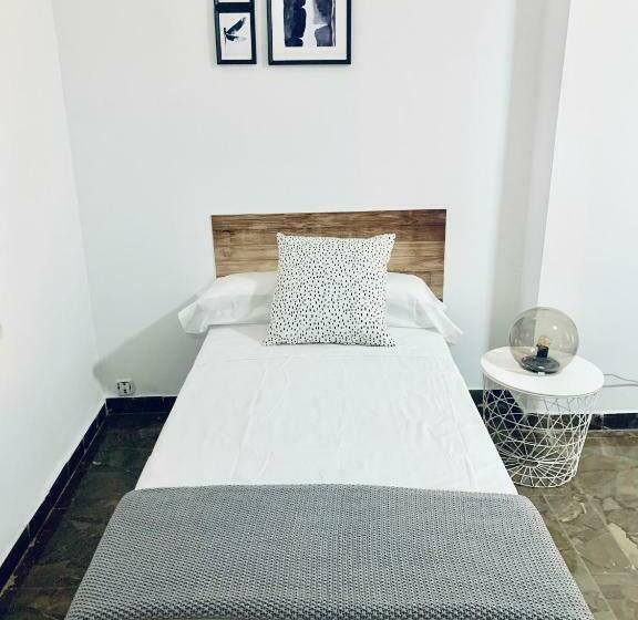 Pensión La Florida 19