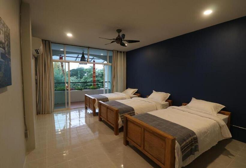 פנסיון Little Jasmine By The River