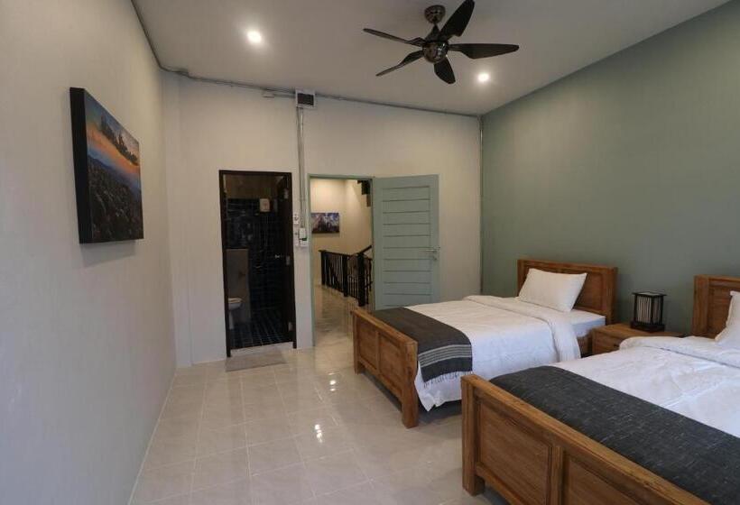 פנסיון Little Jasmine By The River