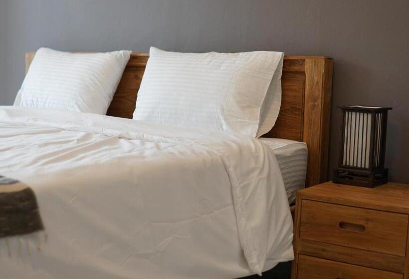 פנסיון Little Jasmine By The River