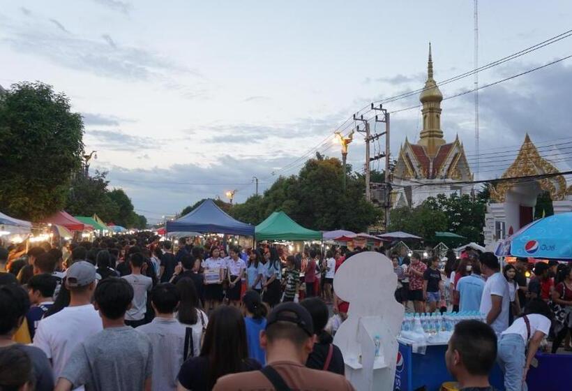 פנסיון Little Jasmine By The River