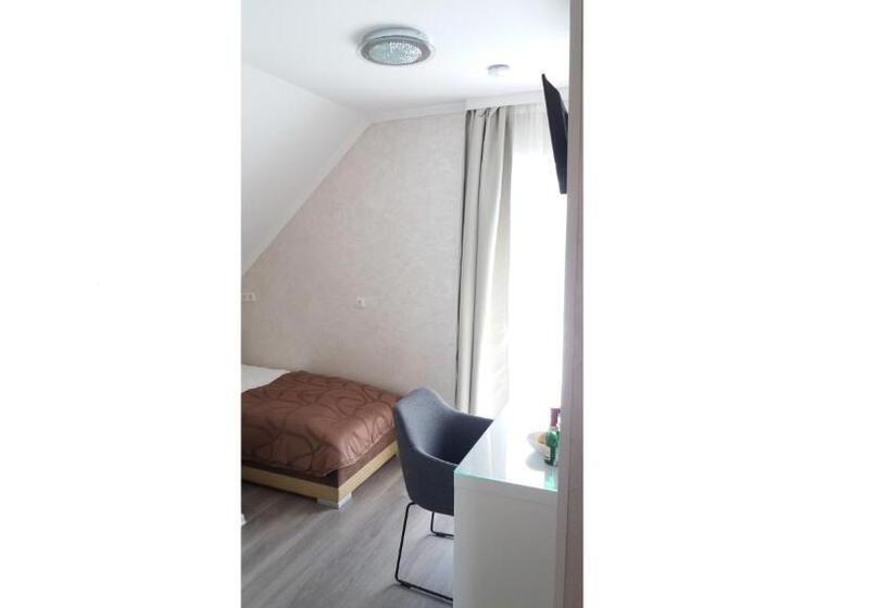 펜션 Müller Residenz Zur S Bahn Karlsfeld