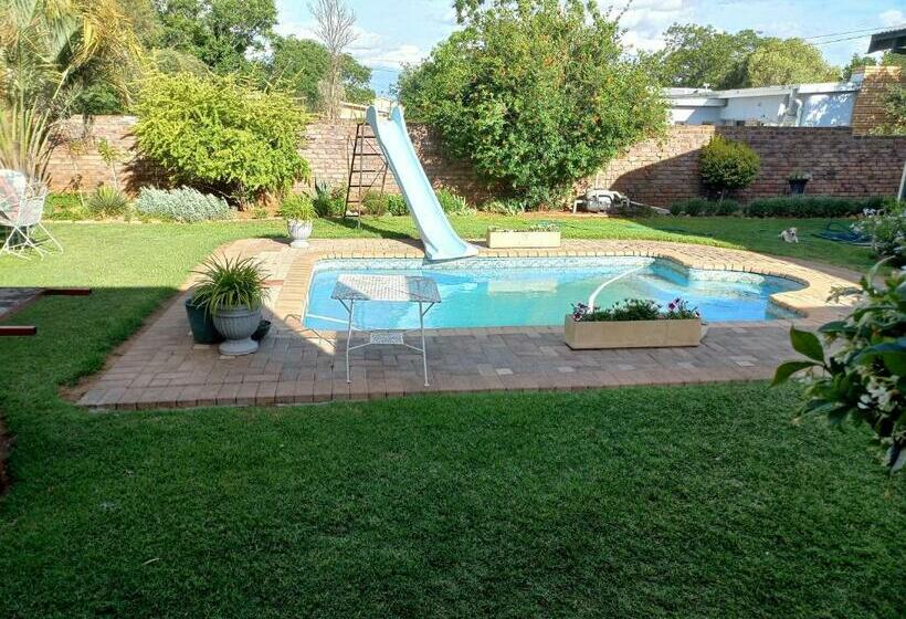 ペンション Starry Nights