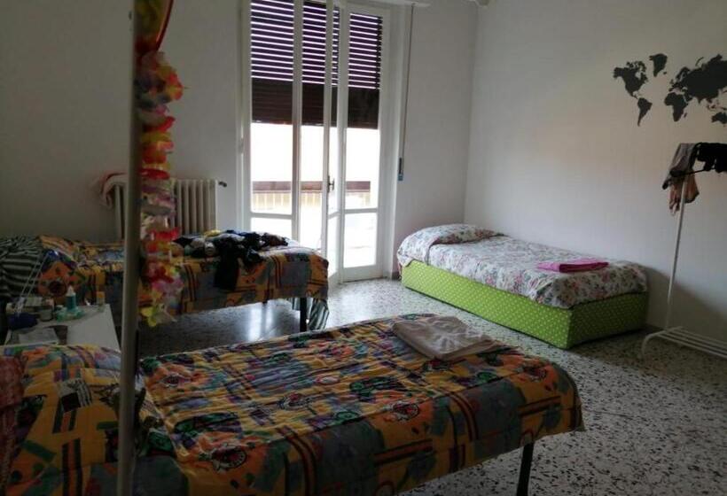 پانسیون The Homestay   Arezzo