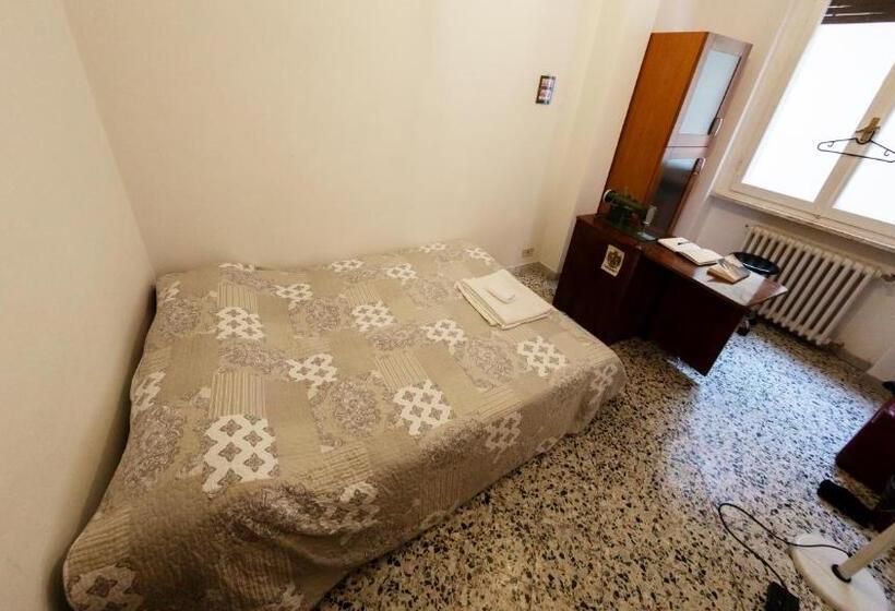 پانسیون The Homestay   Arezzo