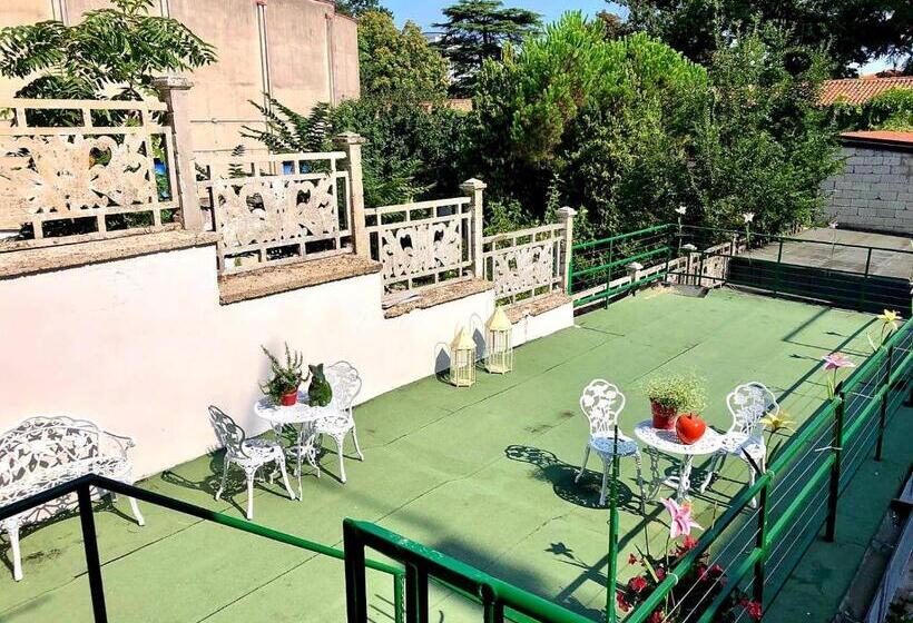 ペンション Torre 2 San Bonifacio   Locazione Turistica