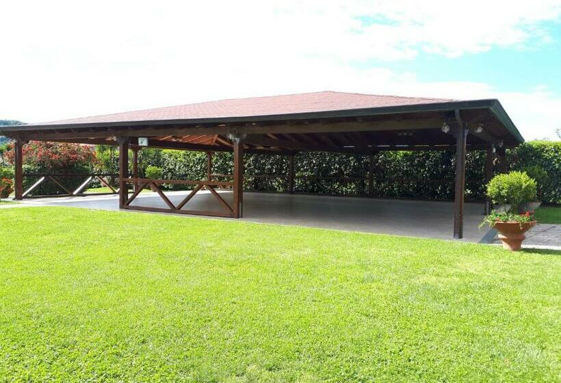 민박 Saturnia Garden