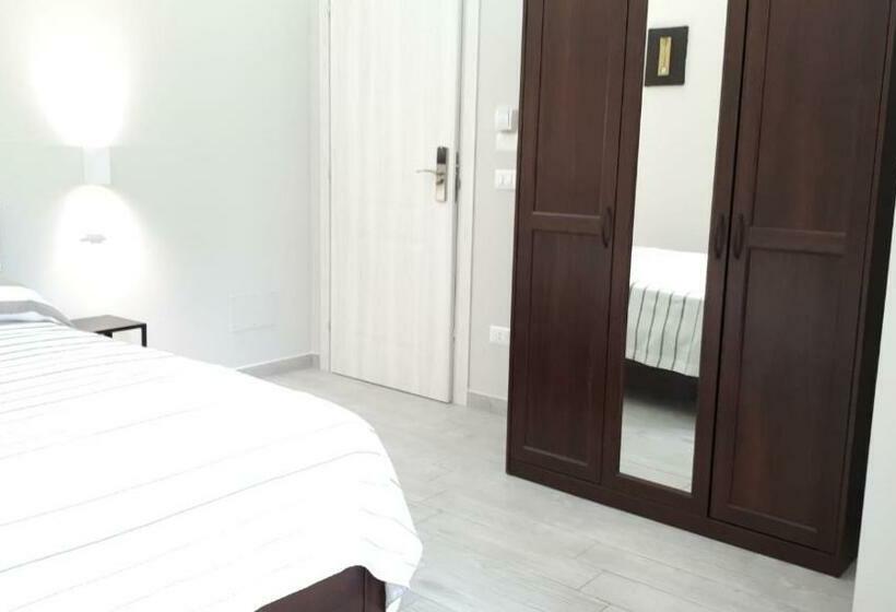 민박 Saturnia Garden