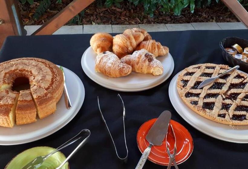 민박 Saturnia Garden