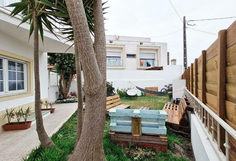 הוסטל Cloud To Chill Surfhouse Baleal