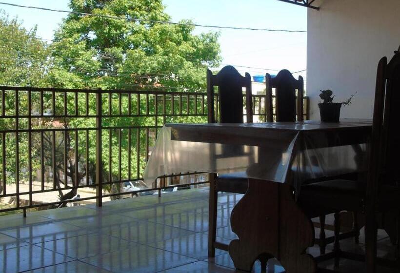 ユースホステル Pousada Excalibur