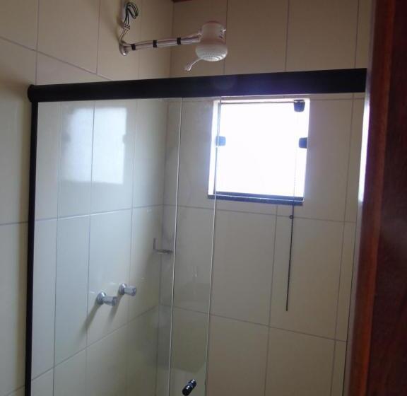 הוסטל Pousada Excalibur