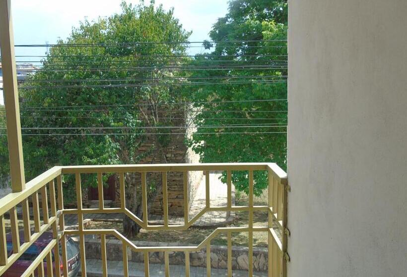 ユースホステル Pousada Excalibur