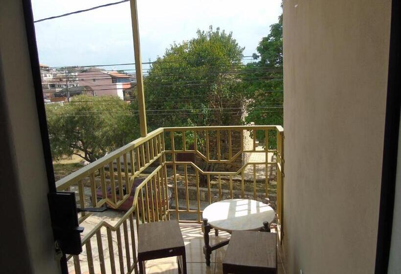 ユースホステル Pousada Excalibur