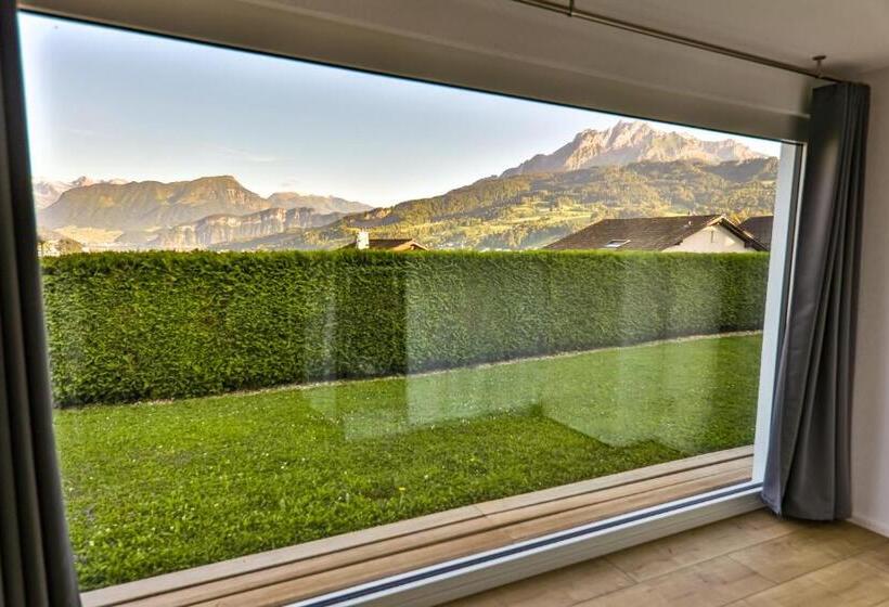 فندق صغير Young Backpackers Homestay